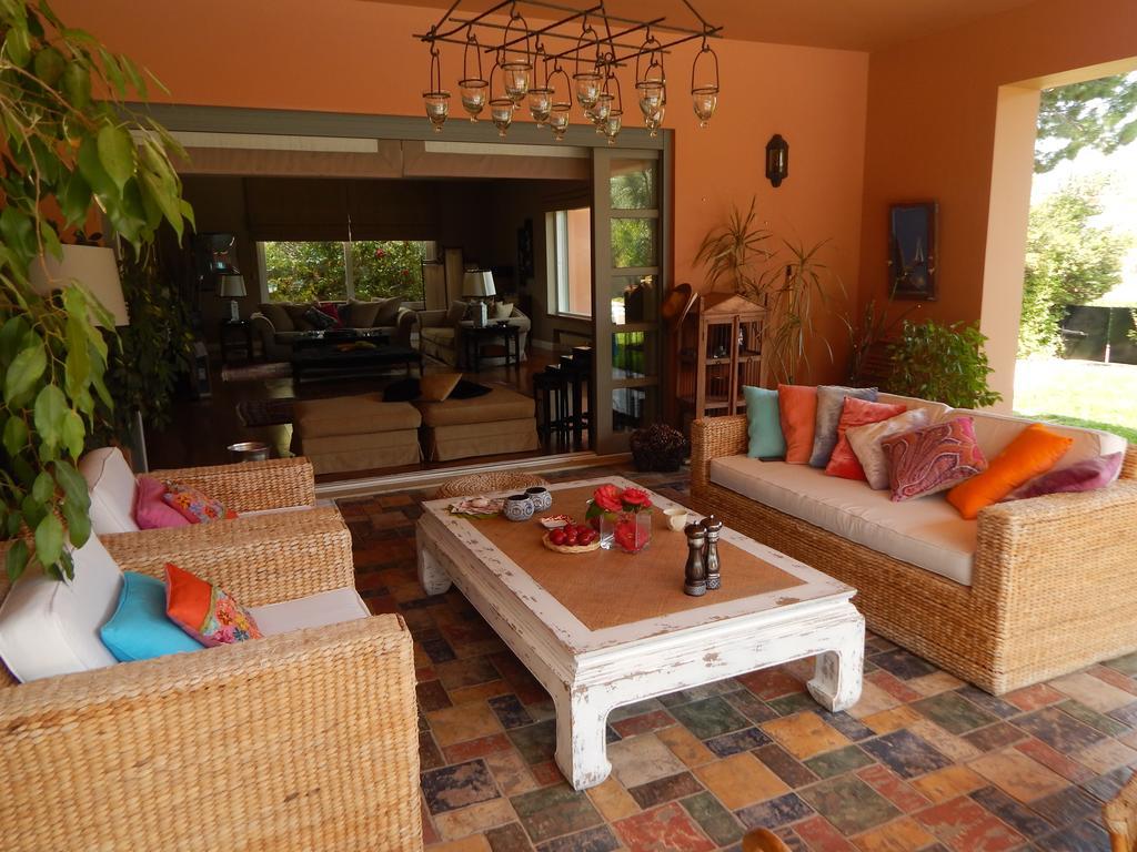 Slow Living Beautiful Villa Rafína Kültér fotó